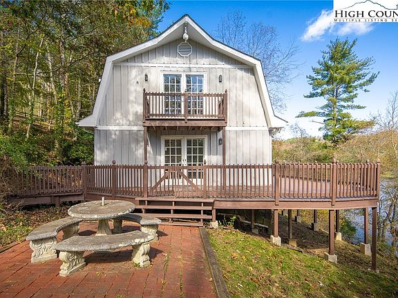 5th image of 621 Lakeside Drive