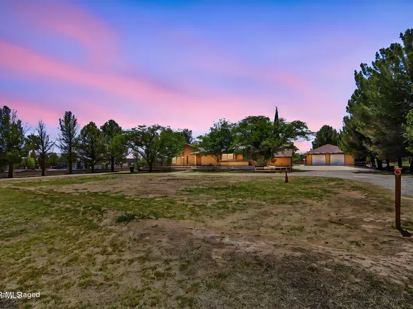 5376 Santa Teresita Dr, Santa Teresa, NM 88008