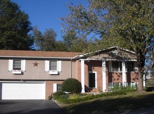 13471 Stone Dr, Bristol, VA 24202