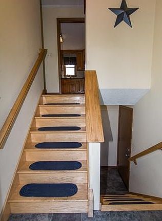 Front Entrance Foyer