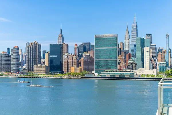 Rented by Modern Spaces | media 42