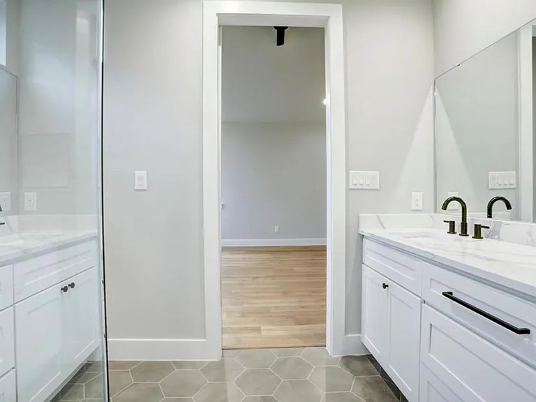 2603 Nocona Trl — Photo 16