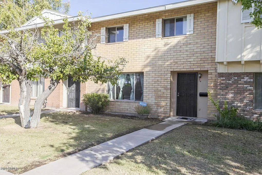 4 bed, 2.5 bath, 1533 sqft, $2,200 — Photo 2