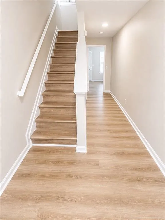 3 bed, 3.5 bath, 1776 sqft, $2,350 — Photo 2