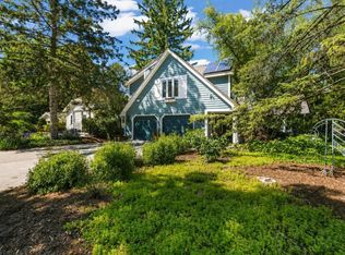 904 W Labelle AVENUE, Oconomowoc, WI 53066