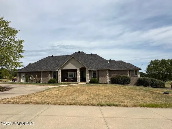 402 Hills Rd #9, Centertown, MO 65023