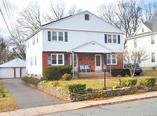 34 Holl St, Manchester, CT 06040