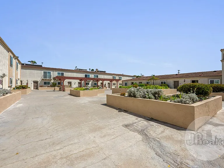 Mediterranean Townhomes — Photo 3
