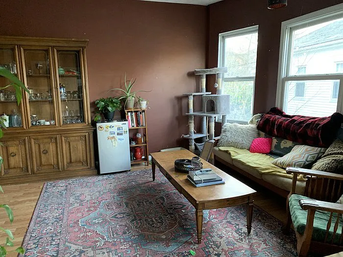 4 bed, 2.0 bath, $4,200 — Photo 3