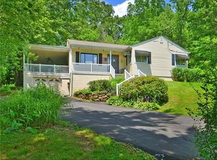 109 Rockwell Dr, Jeannette, PA