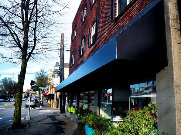 The Bergen Building, 4215 SW Edmunds St APT 203, Seattle, WA 98116