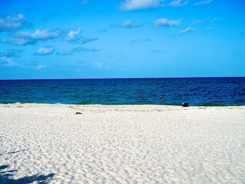 Beautiful beaches minutes away