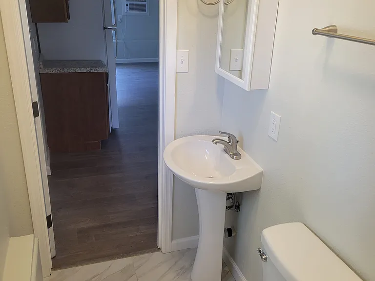 1021 E Garfield St #2 — Photo 11