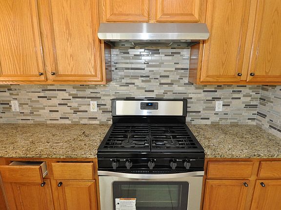 5th image of 12427 Zeller Ln