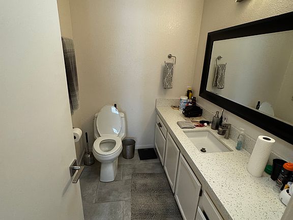 5th image of 2956 Leotar Cir