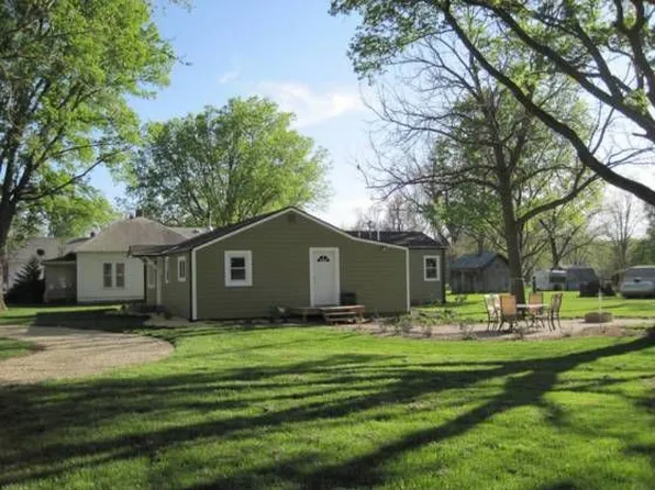 3095 Keats Ave, Manhattan, KS 66503