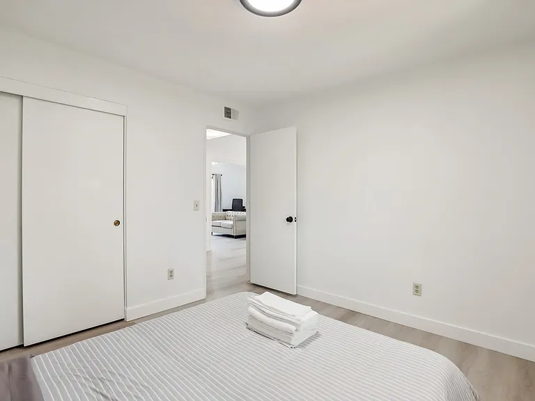 8560 Fern Crest Way — Photo 25