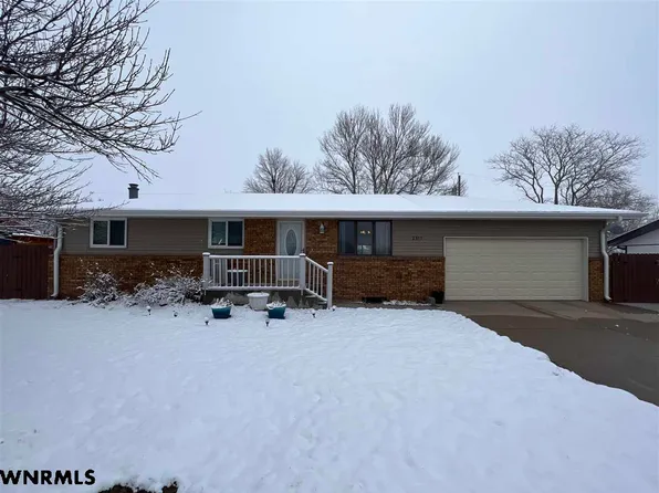 2813 18th Ave, Scottsbluff, NE 69361