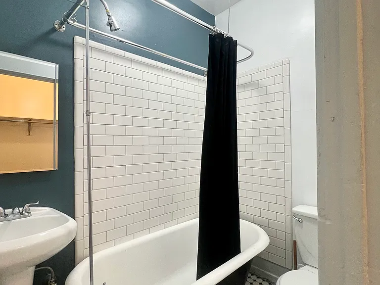 445 E 3rd St #306 — Photo 9