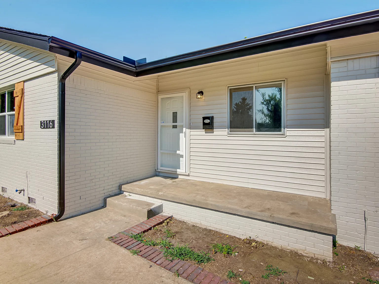 3 bed, 1648 sqft, $1,700 — Photo 3