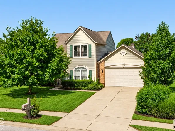 4986 Aquaduct Dr, Greenwood, IN 46142