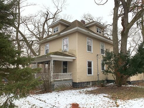 2nd image of 157 W Fleming St