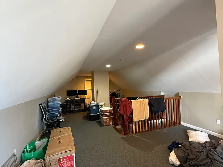 18 Pine St #1 — Photo 23