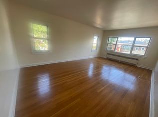 2820 Bell Blvd #2, Flushing, NY 11360