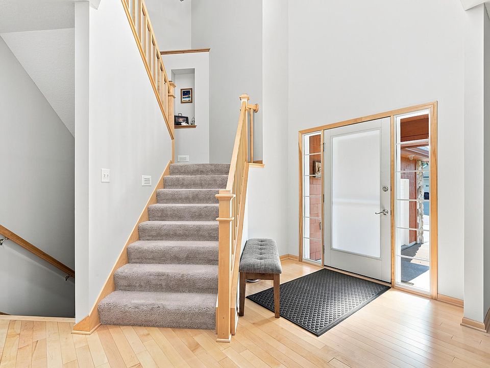 627 3rd St SW, Delano, MN 55328 | MLS #7109447 | Zillow