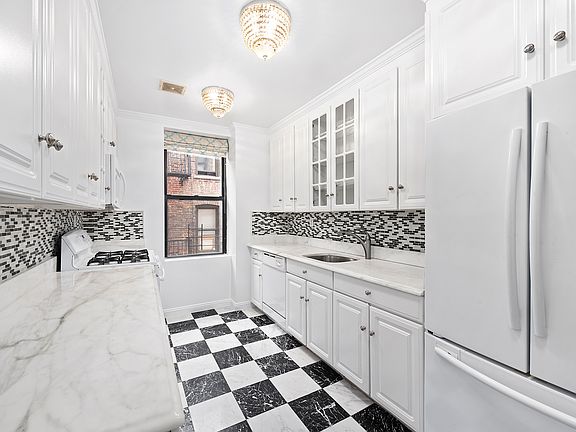 5th image of 1240 Park Ave APT 4D