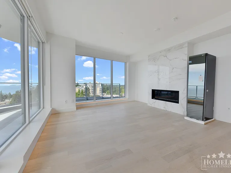 1475 Foster St #1105 — Photo 5