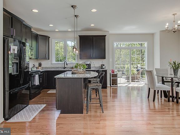 3rd image of 20245 Capital Ln