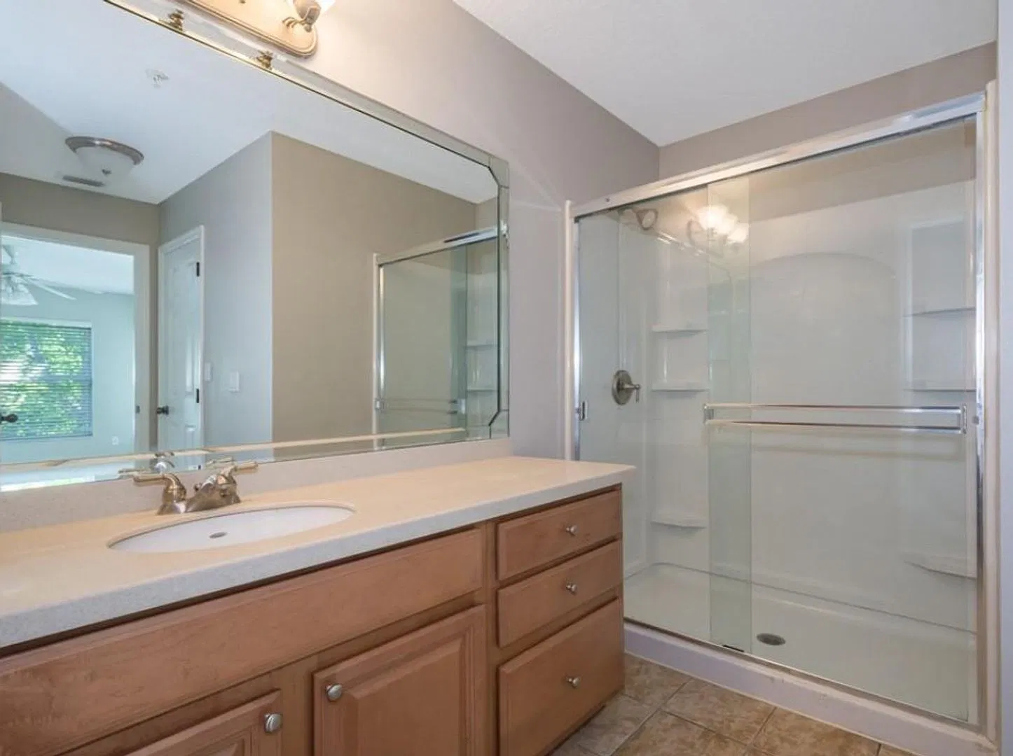Your New Home Awaits: 3BR Townhome with Lake & Conservation Views — Photo 4
