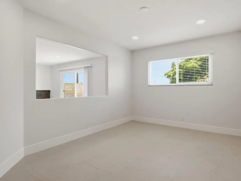 19022 Summerfield Ln — Photo 7