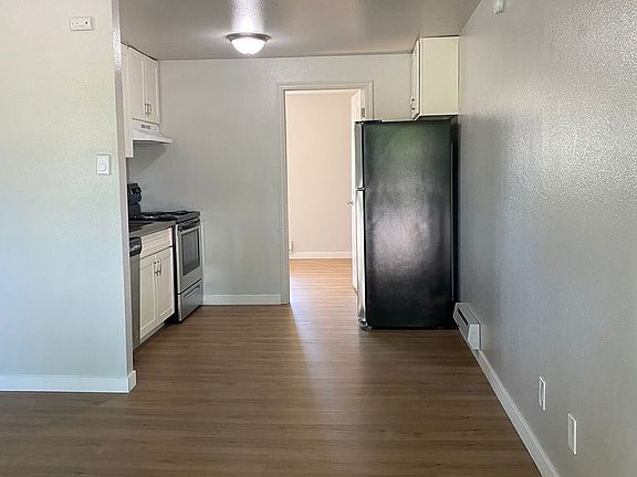 3rd image of 10915 Freiday St SW #4