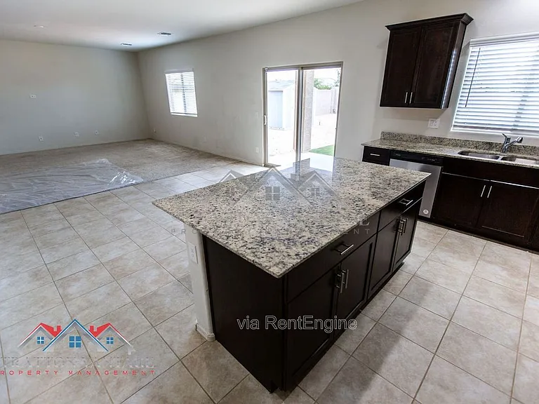 43620 W Mescal Dr — Photo 37