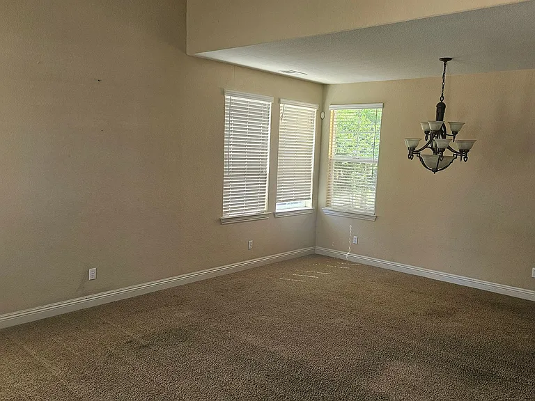 3009 Worchester Way — Photo 25