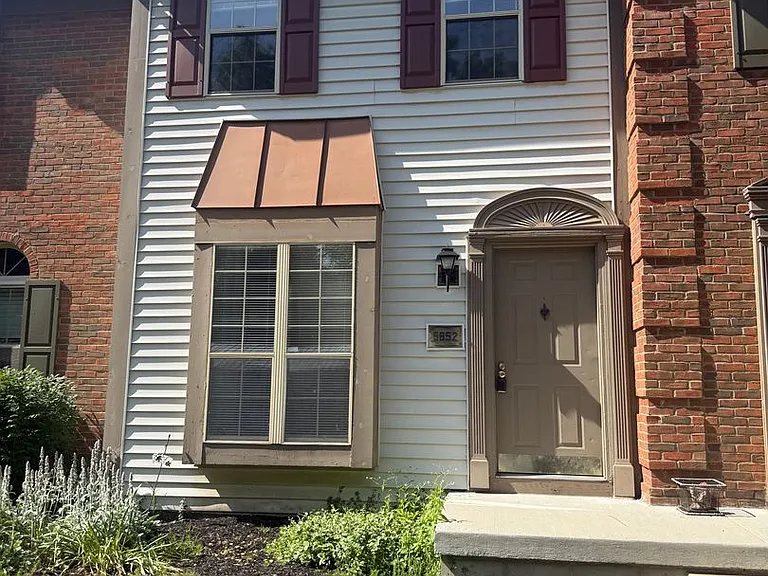 5852 Aqua Bay Dr — Photo 2