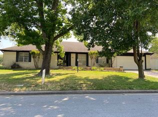 853 Millwood Rd, Broken Arrow, OK 74011