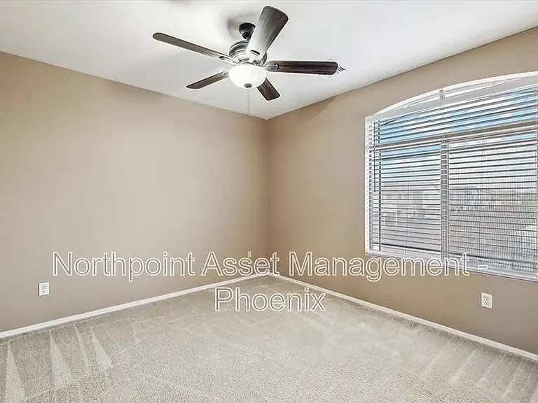 4906 N 113th Dr — Photo 17