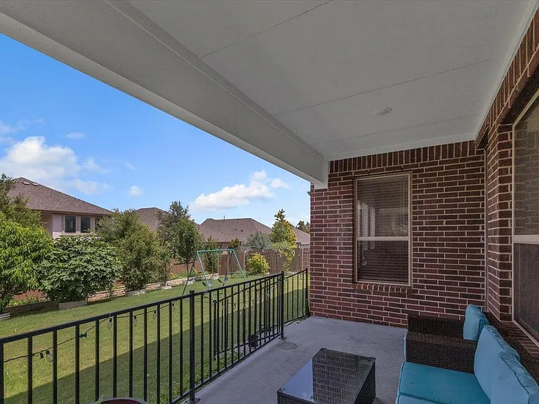 2517 Cappelle Way — Photo 37