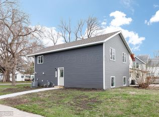 201 23rd St S, Fargo, ND 58103