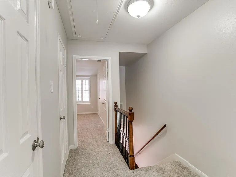 1407 Springrock Ln — Photo 10