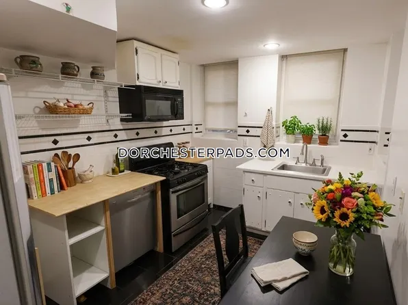 235 Savin Hill Ave #1, Dorchester, MA 02125