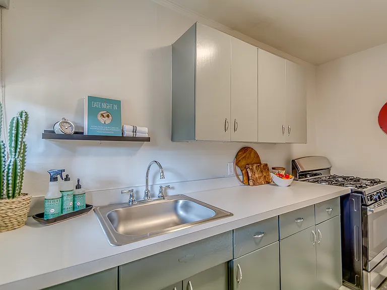 Urban Living in our Kessler Park Apartment Homes — Photo 40