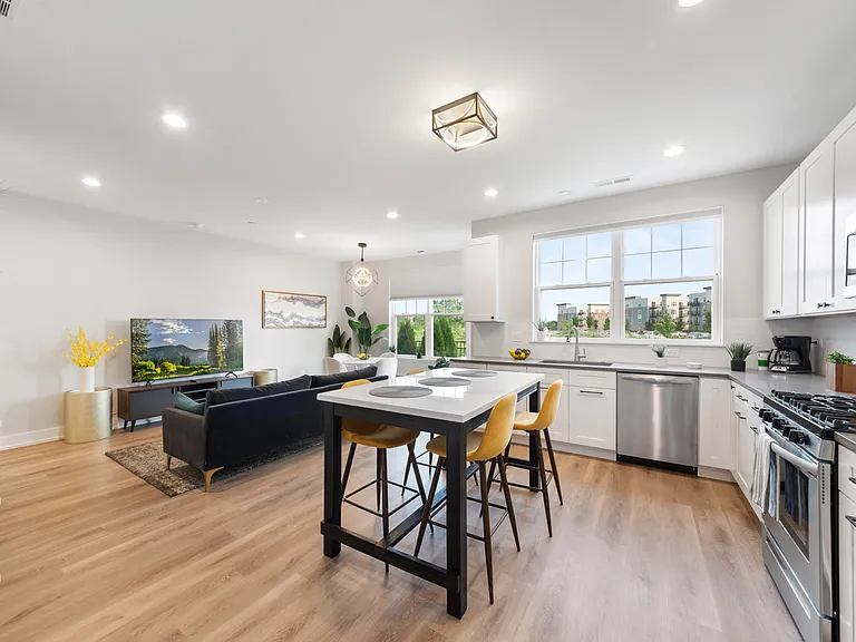 28295 Torch Pkwy — Photo 8