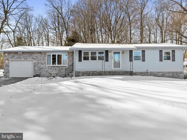 12676 Mentzer Gap Rd, Waynesboro, PA 17268