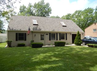 185 N Pinecrest Rd, Bolingbrook, IL 60440