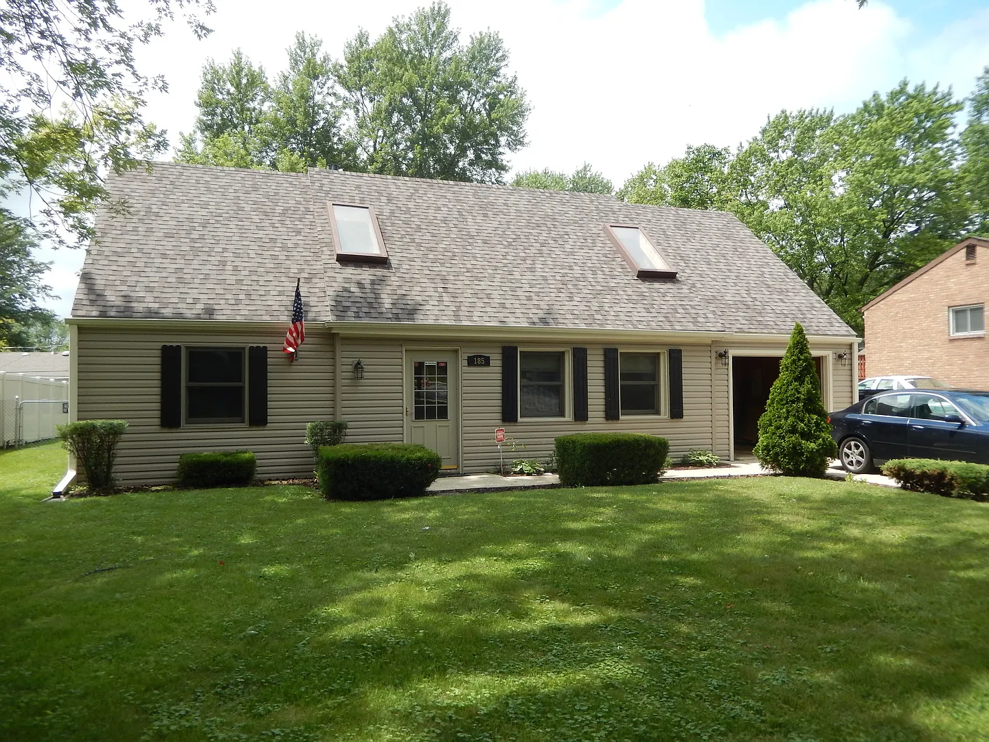 185 N Pinecrest Rd photo 1