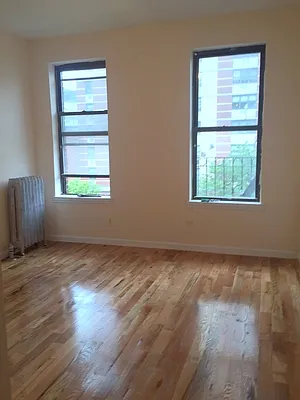 Rented by Uptown Flats LLC | media 10